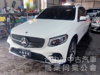 2017 原版 認證 AMG 氣氛燈  全景天窗 里程 9.2萬 總代理 360環景 電尾門 