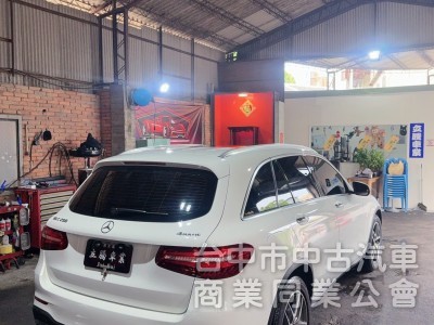 2017 原版 認證 AMG 氣氛燈  全景天窗 里程 9.2萬 總代理 360環景 電尾門 