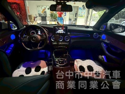 2017 原版 認證 AMG 氣氛燈  全景天窗 里程 9.2萬 總代理 360環景 電尾門 