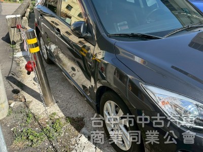 2013 MAZDA3 2.0 原版件 免鑰匙 天窗頂級款 雙區恆溫 安卓機