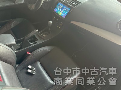 2013 MAZDA3 2.0 原版件 免鑰匙 天窗頂級款 雙區恆溫 安卓機