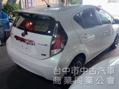 TOYOTA  PRIUS C 2016