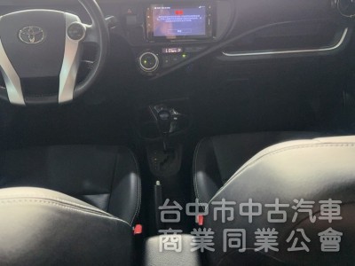 TOYOTA  PRIUS C 2016