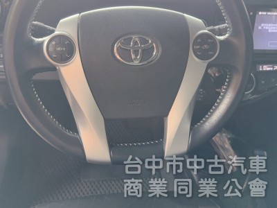 TOYOTA  PRIUS C 2016