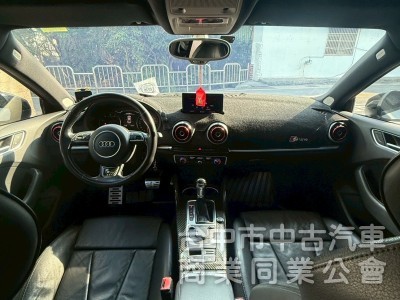 2015 AUDI
