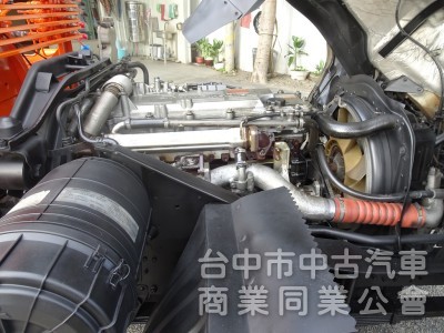 售 FUSO (中華) 11 公噸 框式附加吊桿大貨車