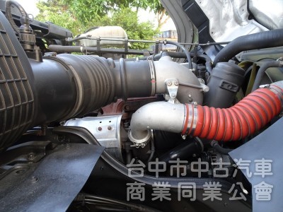 售 FUSO (順益) 35 公噸 曳引式大貨車