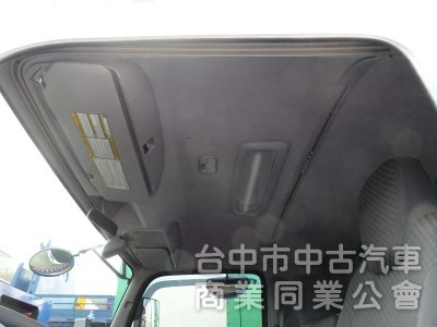 售 ISUZU (五十鈴) 11 公噸 框式附加昇降機大貨車