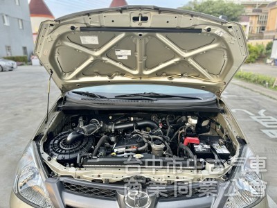 2013 TOYOTA INNOVA 2.0自排 一手車 全車原鈑件 客貨