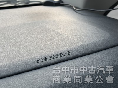 2013 TOYOTA INNOVA 2.0自排 一手車 全車原鈑件 客貨