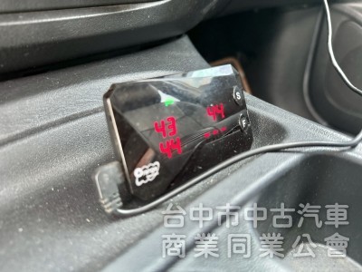 2013 TOYOTA INNOVA 2.0自排 一手車 全車原鈑件 客貨