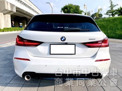 2020 BMW 118i 1.5 大改款全數位儀表 無線CarPlay 環艙氣氛燈組 全速域自動跟車 選配HK音響