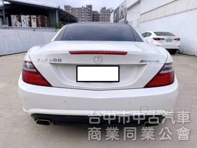 硬頂轎跑敞篷 總代理AMG豪華版 玻璃頂套件 防風導流板 AMG平底方向盤 HK音響