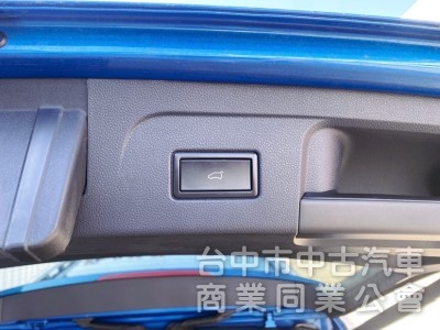 正一手低里程 里程保證 車況保證 支援CarPlay 電尾門 小排量高效能 多變機能寬敞空間