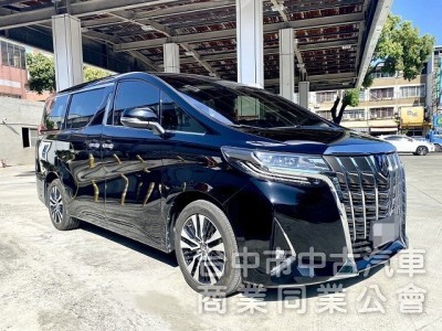 2019式 市場超低里程 僅跑2萬！新車車況 300匹大馬力 頭等艙尊榮Ottoman座椅