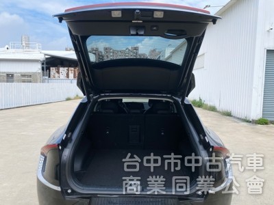 2022 Air增程版 續航高達560km！12.3吋全景曲面寬螢幕 遙控智慧停車輔助 全車原廠保固中！