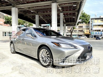 2020式 ES300h 旗艦版 全速域自動跟車 車道維持置中 MK音響 360環景 抬頭顯示 冷熱通風座椅