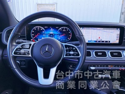 GLE450 4Matic 台灣賓士總代理 全程原廠保養 選配7人座 全套23P智慧駕駛 全景玻璃天窗