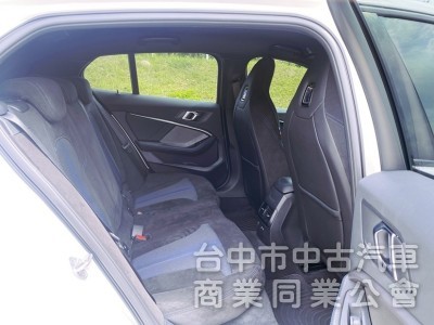 一手女用低里程 M Sport套件 全數位虛擬座艙 跑車化座椅 HK音響 手機數位鑰匙