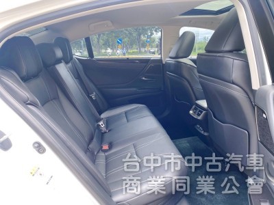 2020式 ES300h 旗艦版 全新第七代大改款 全速域自動跟車 車道維持置中 MK音響 360環景 抬頭顯示