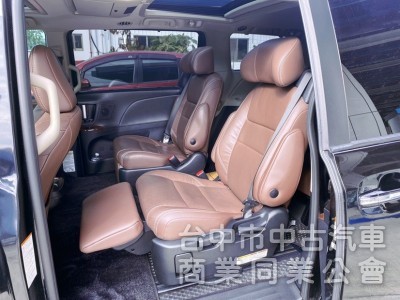 旗艦LIMITED 全新小改款 ACC自動跟車 8速300匹新式引擎 360環景 雙全景天窗