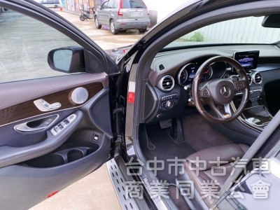 GLC250 Coupe 運動版 賓士總代理 AMG運動套件 選配23P自動跟車 柏林之音 車側踏板 360環景