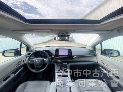 和泰總代理 全新第四代 SIENNA Hybrid 鉑金版 冷熱通風座椅 HUD抬頭顯示 全速域自動跟車