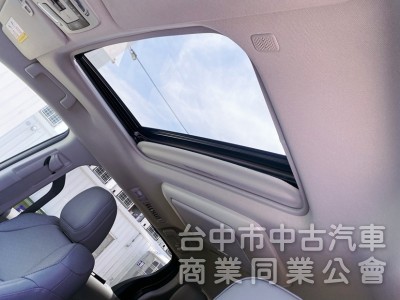 和泰總代理 全新第四代 SIENNA Hybrid 鉑金版 冷熱通風座椅 HUD抬頭顯示 全速域自動跟車