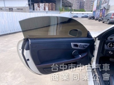 總代理 AMG豪華版 玻璃頂套件 防風導流板 AMG平底方向盤 HK音響 升級無線CarPlay多媒體影音