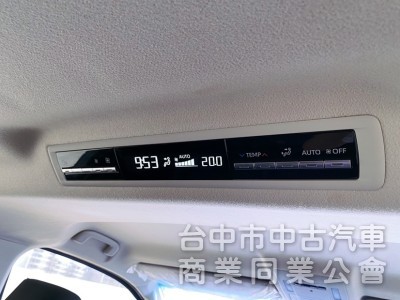 2024式 8人座豪華 市場稀有釋出 新增360環景 電子式後視鏡 CarPlay 原廠保固中！