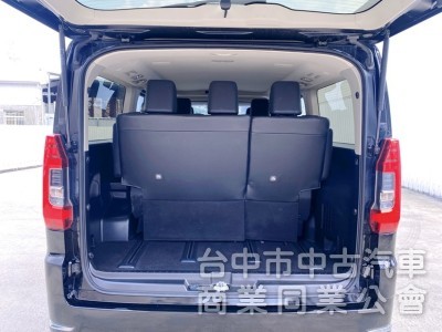 2024式 8人座豪華 市場稀有釋出 新增360環景 電子式後視鏡 CarPlay 原廠保固中！