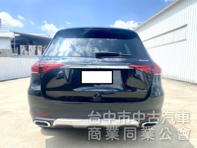 2021 GLE300d 4Matic 賓士總代理 豪華選配AMG勁黑內裝 全景天窗 柏林之音 23P全智慧駕駛