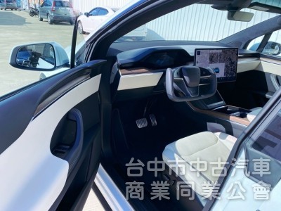 2023 全新改款 LR 7人座 選配米白內裝 EAP全智慧駕駛 YOKE方向盤 22吋Turbine輪圈