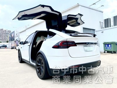 2023 全新改款 LR 7人座 選配米白內裝 EAP全智慧駕駛 YOKE方向盤 22吋Turbine輪圈