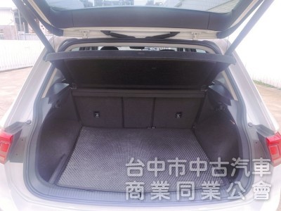 Tiguan 280 TSI Comfortline IKEY 電動座椅 ACC自動跟車 電動尾門 CarPlay！