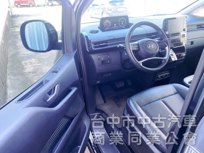 2024 Staria GLD-C 頂級8人座 數位儀錶 雙電動滑門 全速域自動跟車 6氣囊 原廠保固中！