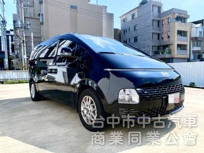 2024 Staria GLD-C 頂級8人座 數位儀錶 雙電動滑門 全速域自動跟車 6氣囊 原廠保固中！