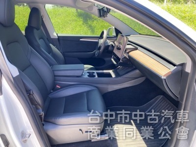 2023 性能Performance版 新式AMD晶片 選配EAP全自動駕駛 CCS2快充 原廠保固中！