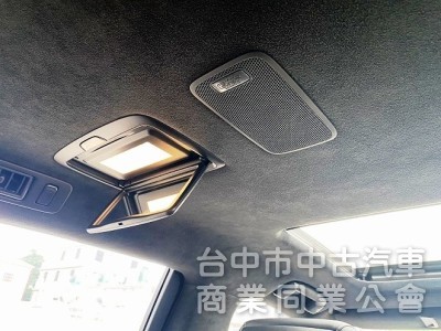 LS500 旗艦版  雙渦輪 後座電視影音 氣動按摩座椅 20吋鍍鉻霧黑鋁