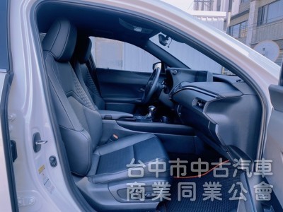 2020 UX250h 油電 省油 低里程 Level2 全套智慧駕駛