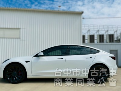 2022年 Tesla Model 3 Performance 極速快感