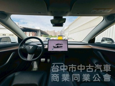 2022年 Tesla Model 3 Performance 極速快感