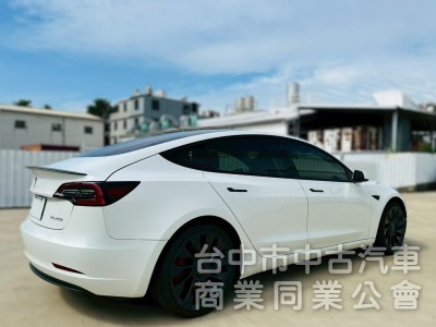 2022年 Tesla Model 3 Performance 極速快感