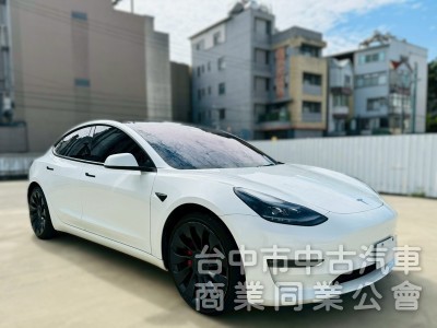 2022年 Tesla Model 3 Performance 極速快感