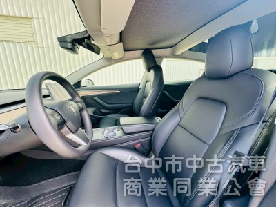 2022年 Tesla Model 3 Performance 極速快感