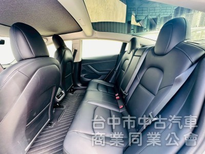 2022年 Tesla Model 3 Performance 極速快感