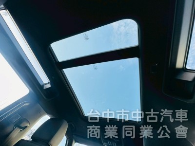 硬派越野大滿配 全地形反應系統 氣壓避震 冰箱 全景天窗 20吋輪圈,,,,