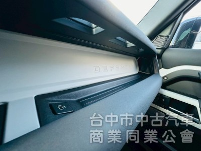 硬派越野大滿配 全地形反應系統 氣壓避震 冰箱 全景天窗 20吋輪圈,,,,