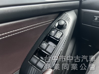 【原版件x認證車】進口尊榮安全版 LED大燈 車側盲點 倒車顯影 18吋鋁圈 內外漂亮 原廠無改裝無惡操 SUM五大保固