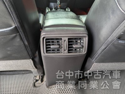 2017款一手車.全車原版件.只跑10萬公里.頂級滿配